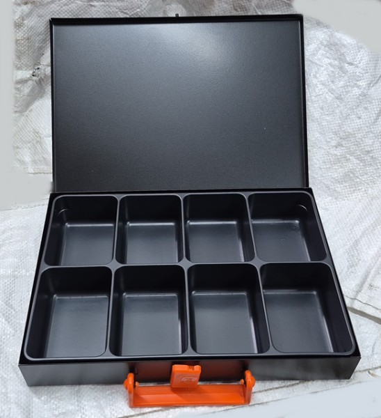 BE Blechkasten 8-fach unbestueckt (487000005)