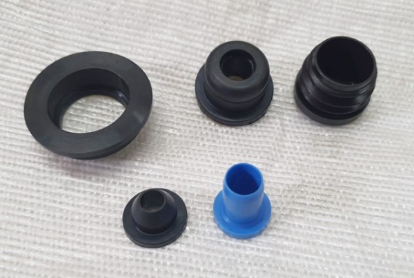 Dichtungssatz Wischwasserbehälter universal