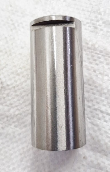 Lagerbolzen unten (72704090)
