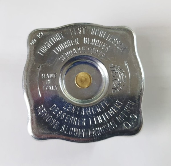KUEHLERDECKEL (8051817)